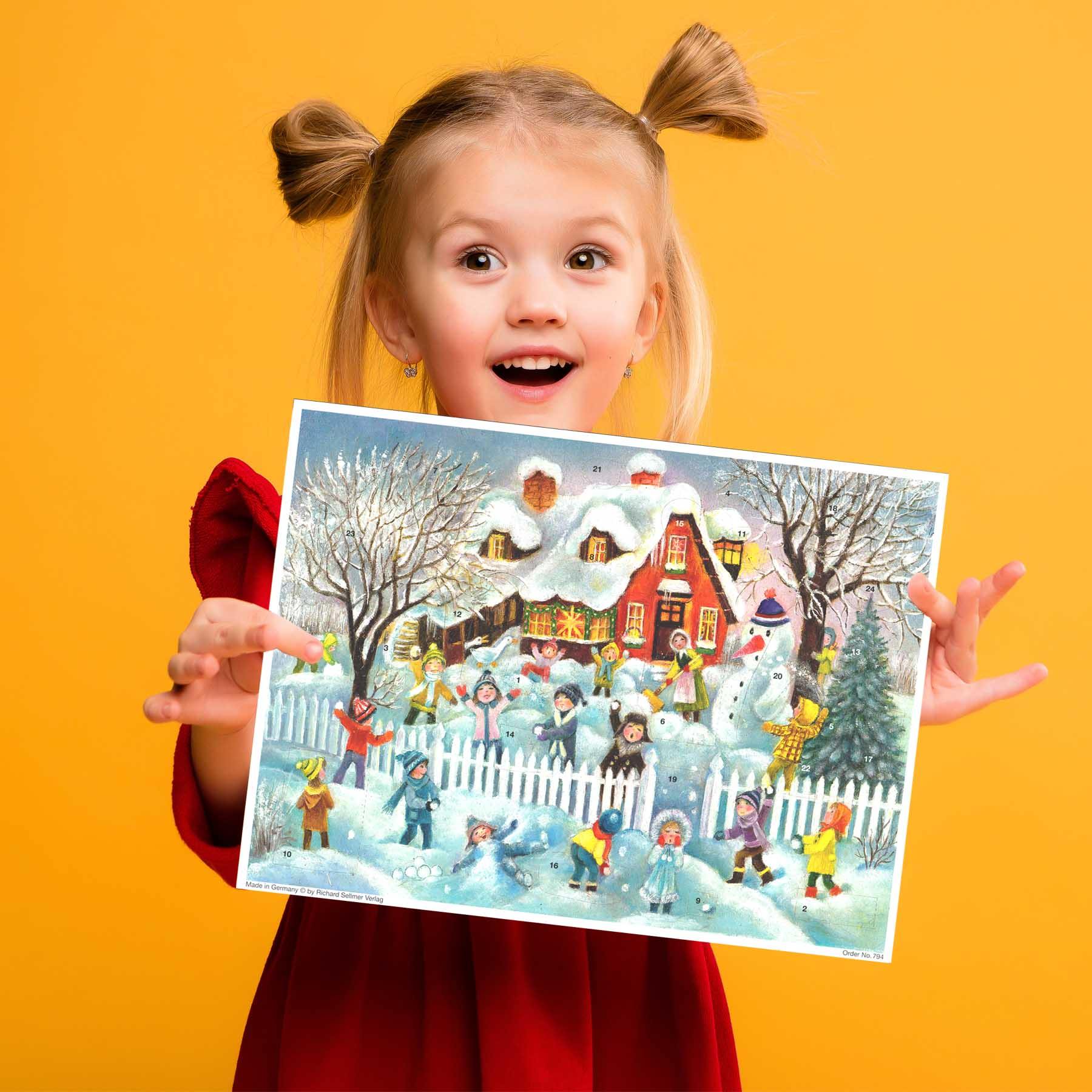 Calendario de Adviento "Batalla de bolas de nieve frente a la casa"